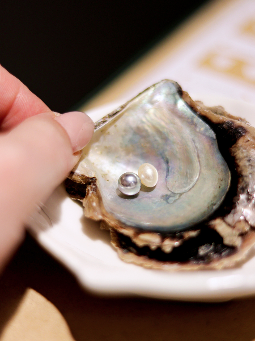 IOW pick a pearl pearls in shell